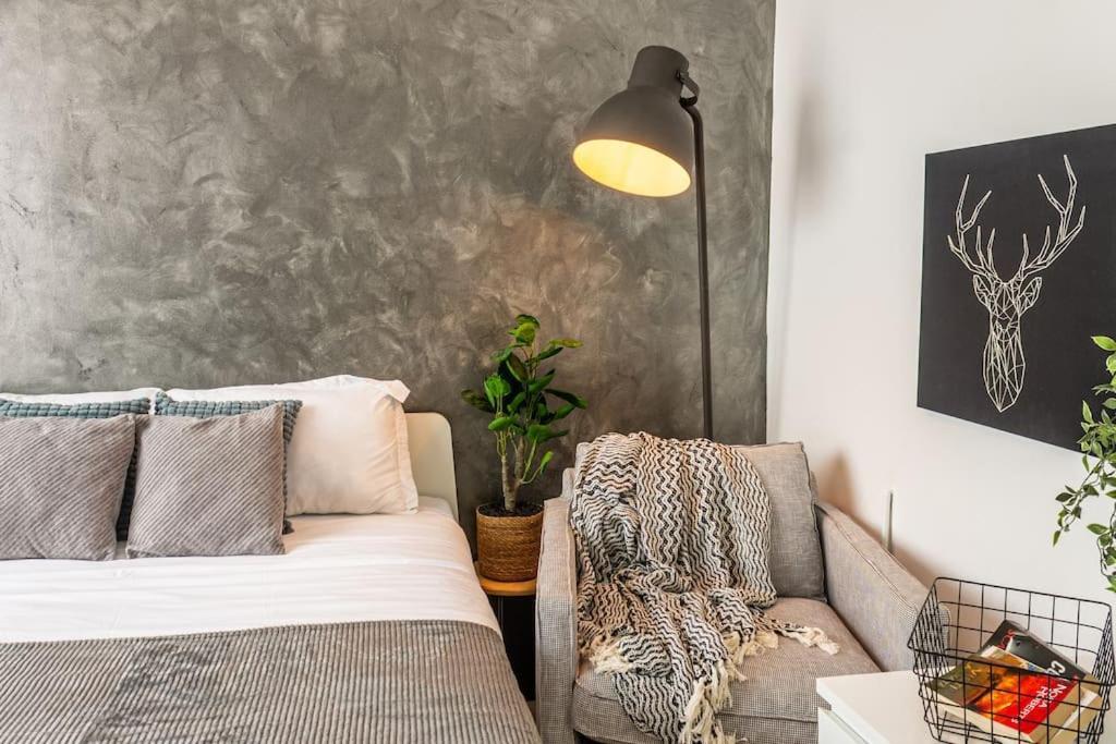 Cosy Nest M&N Condos Bukares Bagian luar foto