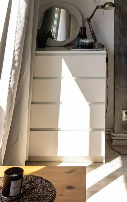 Cosy Nest M&N Condos Bukares Bagian luar foto